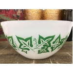 VINTAGE Pyrex Mixing Bowl - Green Grape Leaf - 20.5 cm