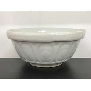 VINTAGE Ceramic Mixing Bowl - Large - 27 cm Diameter - Embossed Pattern