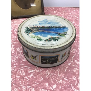 VINTAGE Plaistowe Tin - Perth Lid - Small