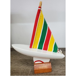 Wooden Pond Yacht - White Base Red Wave