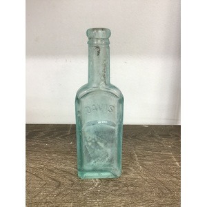 VINTAGE Davis Vegetable Painkiller Bottle