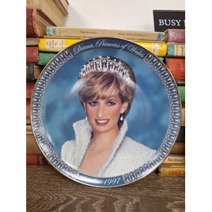 Franklin Mint - Princess Diana Plate - A Tribute