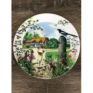 Wedgwood Collectors Plate - Country Panorama Colin Newman -The Farm Cottage 1988