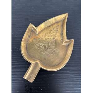 VINTAGE Brass Leaf Ash Tray - Etched