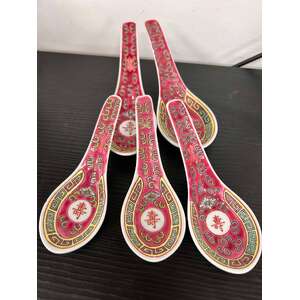 Vintage Chinese Mun Shou Soup Spoons x 5 - Jingdezhen Porcelain - Famille Rose