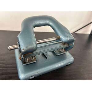 VINTAGE Mod No 330 'GENERAL' 2 Hole Paper Punch - Metal