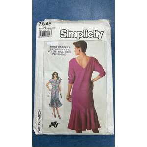 Simplicity 7845 Sewing Pattern - Misses' Loose Fitting Pullover Dress - Size 10 Bust 83cm