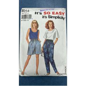 Simplicity 8254 Sewing Pattern - Misses' Pants or Shorts, Top & Tank Top - Size 10-20